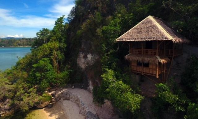 Resort Kookoo's Nest Eco-lodge Siaton