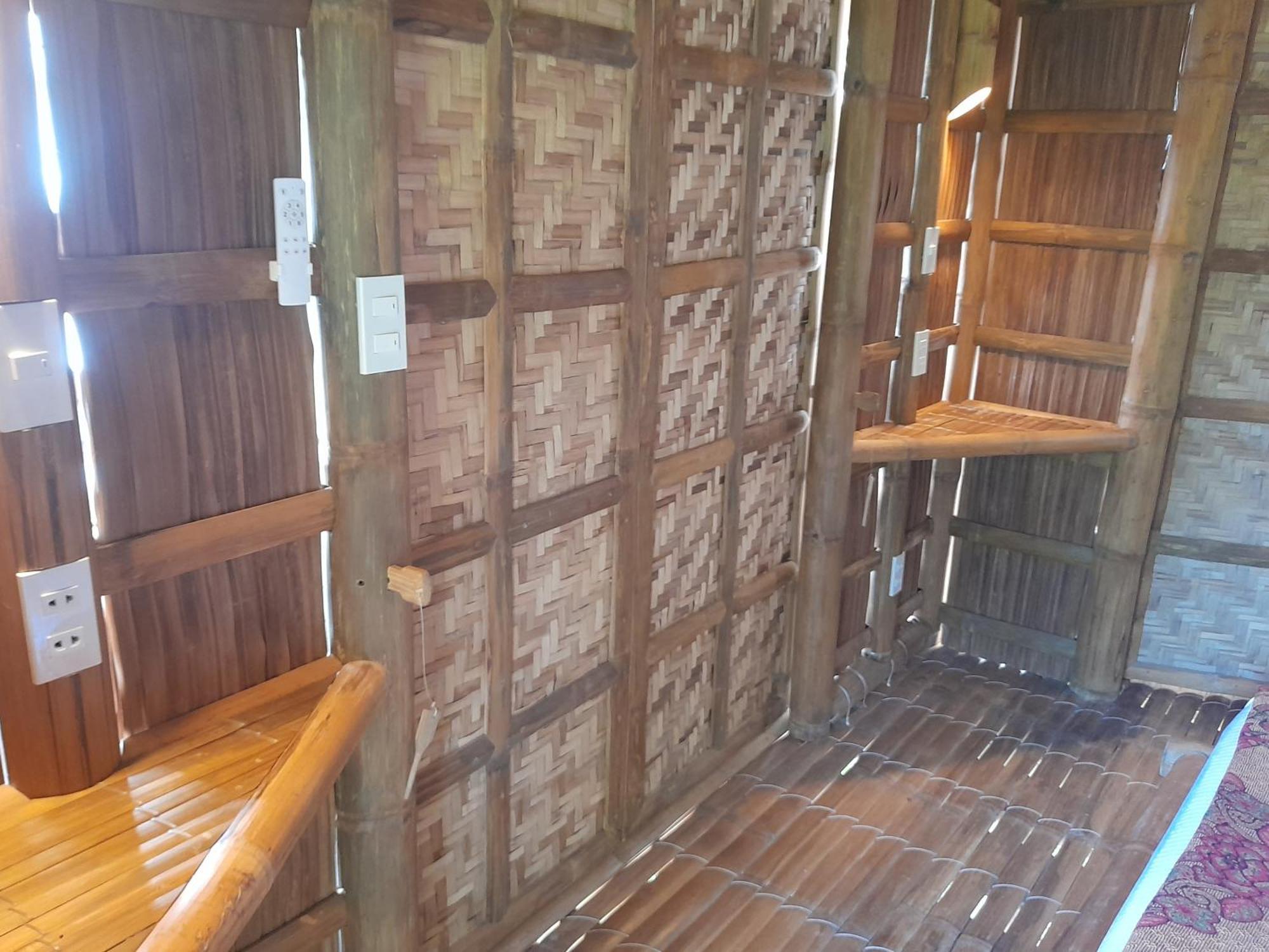 Resort Kookoo's Nest Eco-lodge *